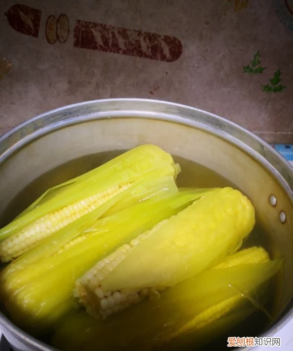 怎样煮玉米又甜又粘稠,煮玉米怎么才能更加软糯