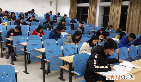 初级会计证笔试,初级会计考试时间一年几次考试