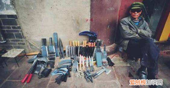 赊刀人的真相是什么，走街串巷留下预言的“赊刀人”