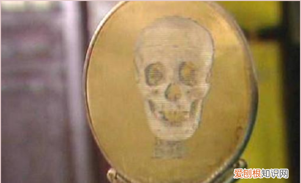 风月宝鉴正面是什么,风月宝鉴的寓意是什么