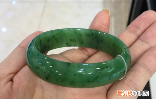 和田碧玉怎么看品质，和田碧玉怎么鉴定真假识别