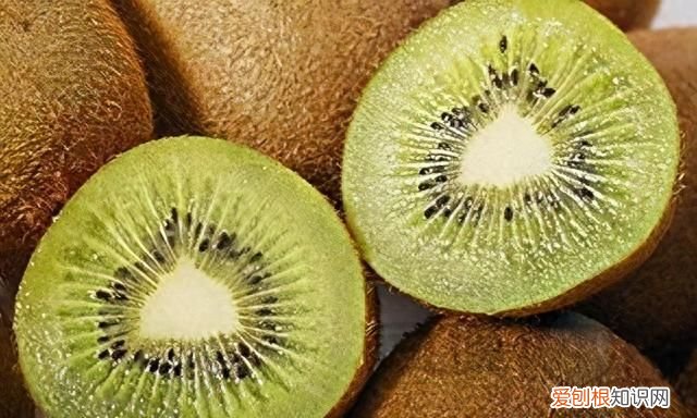 奇异果和猕猴桃外形有什么区别 猕猴桃和奇异果的区别故事