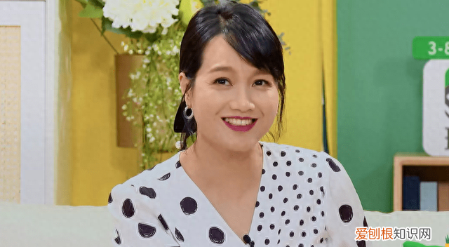 宋妍霏父母相差12岁 恋爱先生