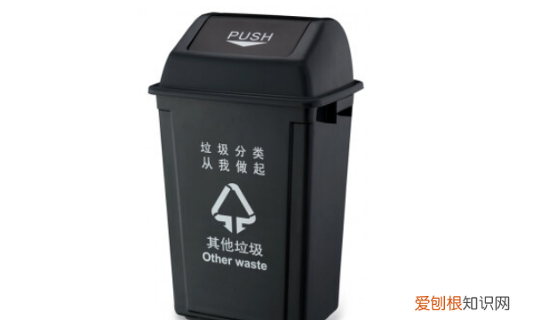 餐盒属于哪类垃圾,吃完快餐后的快餐盒应放入哪类垃圾桶里?