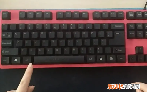 除以符号电脑怎么打，除号在键盘上怎么打