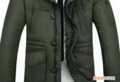 羽绒服可以烘干机烘干多少度，羽绒服可以放在烘干机里面烘干