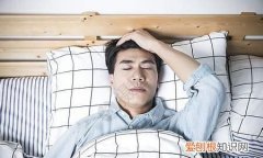 中年人睡不着什么原因，最近晚上老是失眠睡不着是什么原因