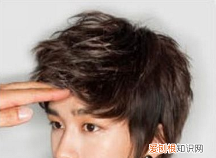 男生自己吹发型技巧，男生怎么自己吹头发