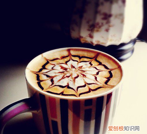 馥芮白热量，馥芮白分有糖和无糖