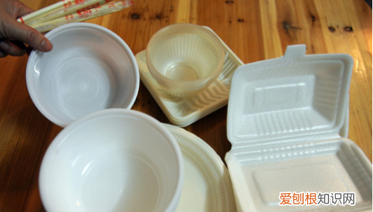 吃饭的碗属于什么垃圾，一次性餐具属于什么垃圾