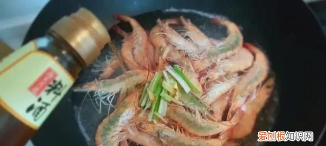 水煮虾用冷水还是开水小技巧,水煮虾需要过一下冷水吗