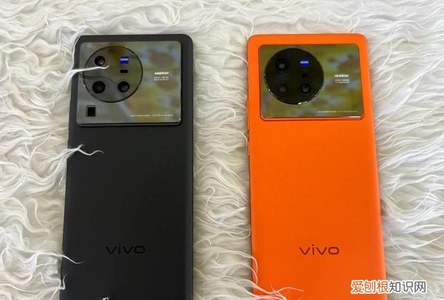 手机的plus pro max都是什么意思