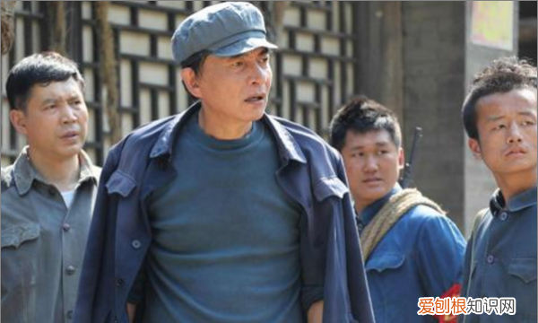 张铁花是什么电视剧里的人物，铁花百合是哪个电视剧中的人物