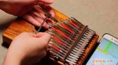 拇指琴新手入门教程21音，拇指琴卡林巴琴新手如何入门