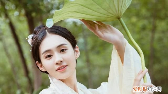 玲珑骰子安红豆是什么东西,玲珑骰子安红豆的骰子是什么材质