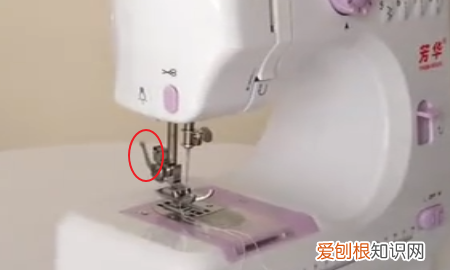 缝纫机怎么锁边,缝纫机改锁边机怎么改