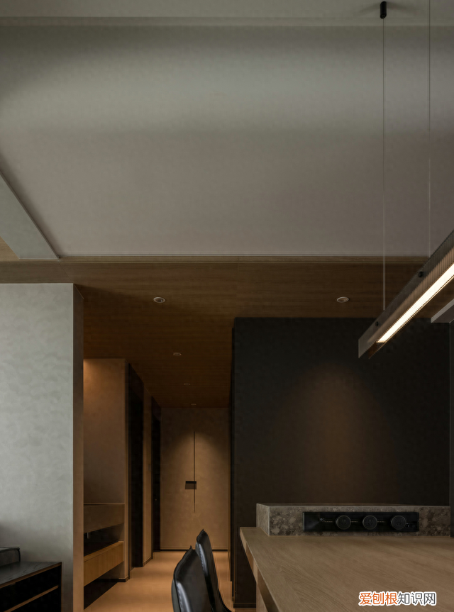 无彩色黑白灰是什么色系