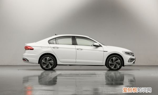 速腾和宝来哪个好,宝来和速腾哪个更实用