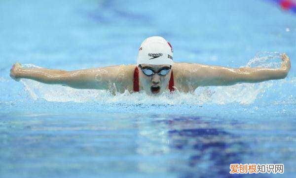 游泳减肥多长时间见效,每天游泳多久才能达到减肥的效果