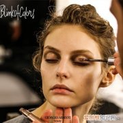 欧莱雅眼影盘16色怎么画？