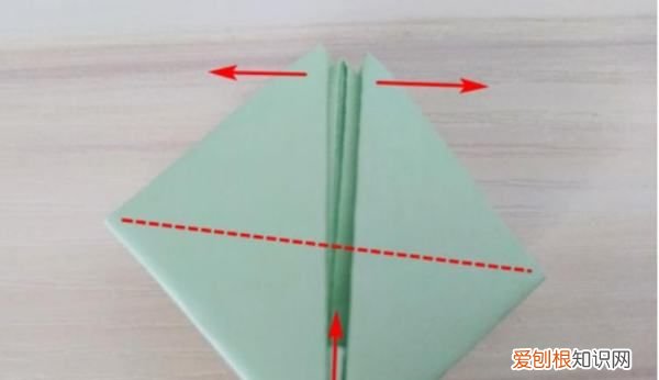 纸船怎么折叠,折纸船大全 图解 步骤 简单