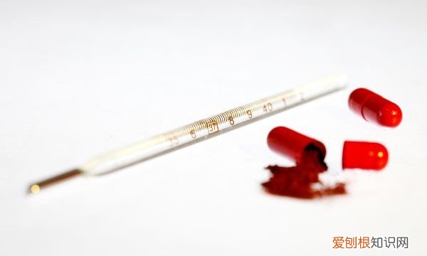 体温计几分钟,温度计要量几分钟腋下