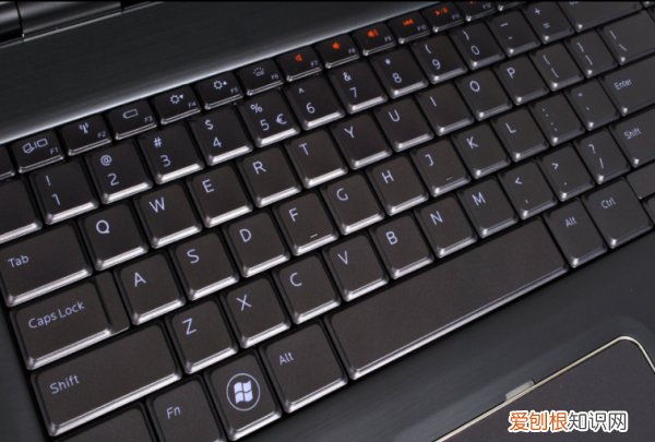 电脑截屏按哪三个键，电脑键盘截图按哪个键