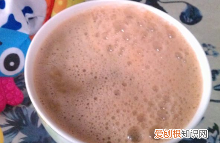 芹菜胡萝卜的做法，芹菜可以和胡萝卜一起吃