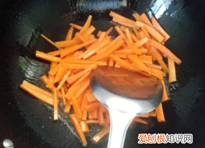 芹菜胡萝卜的做法，芹菜可以和胡萝卜一起吃