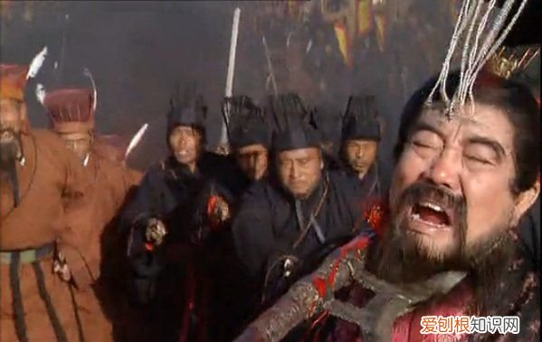 为什么关羽月下斩貂蝉,关羽为何要月下斩貂蝉