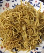小银鱼怎么做好吃，小葱拌银鱼的做法小葱拌银鱼怎么做好吃小葱