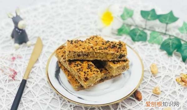 奶香燕麦坚果能量棒的做法,燕麦除了泡着吃还能怎么吃