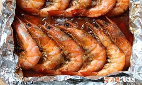 烤箱烤东西必须用锡纸吗,用烤箱烤东西必须要用锡箔纸包着烤