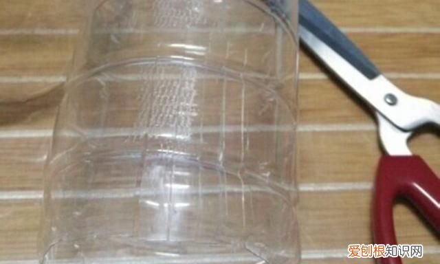 用废旧瓶子怎么制作手工创意花瓶