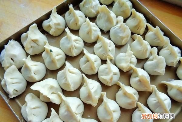 菠菜包饺子馅做法大全,菠菜饺子 菠菜怎么包饺子好吃