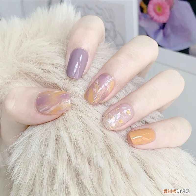 渐变指甲油