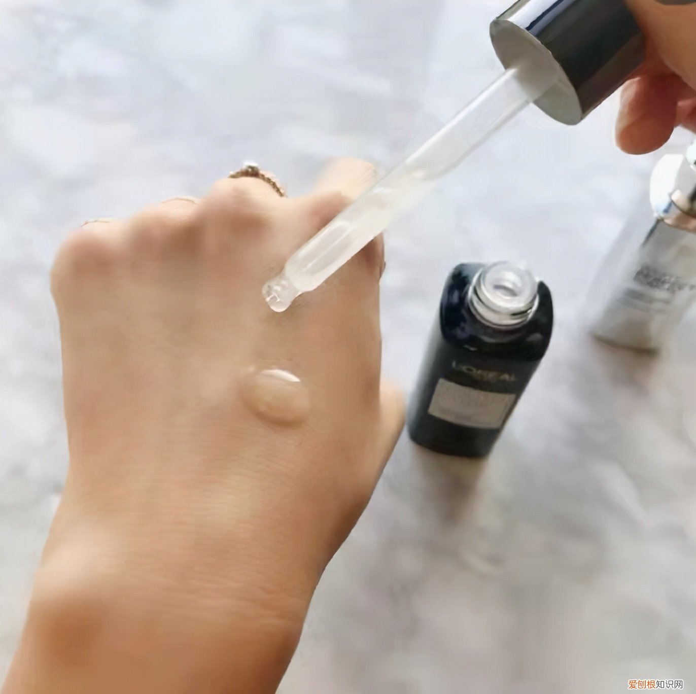 雅诗兰黛完美细致毛孔精华怎么样