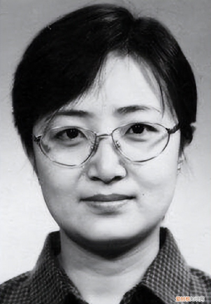 缅怀22年前的今天在北约轰炸中牺牲3民烈士