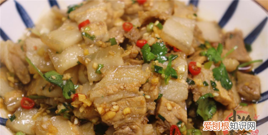 把五花肉放锅里蒸一蒸实在太香了