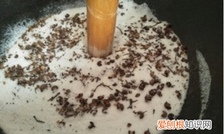 腌腊鱼十斤鱼放多少盐