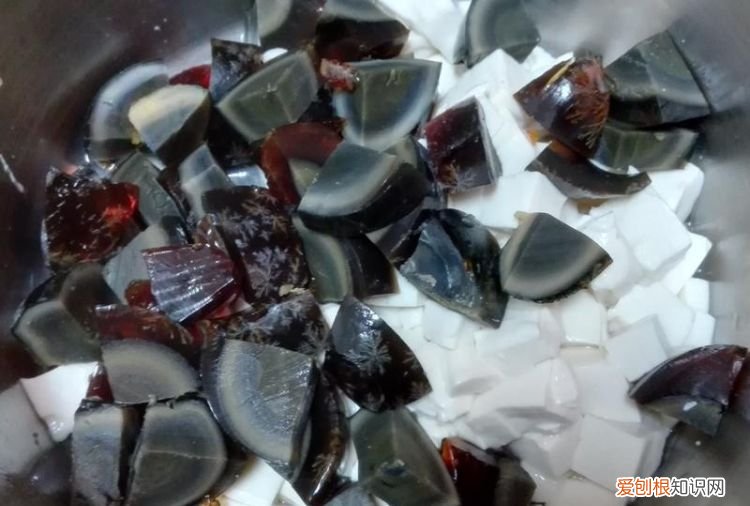 皮蛋豆腐凉拌的汁怎么调