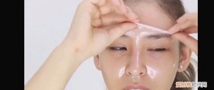 油性皮肤怎么补水