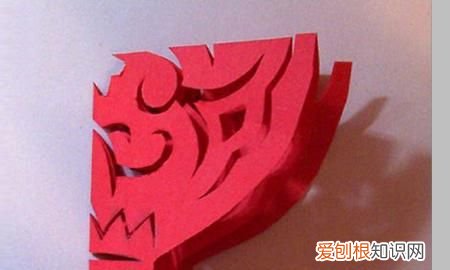 镂空灯笼的剪纸方法