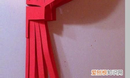 镂空灯笼的剪纸方法