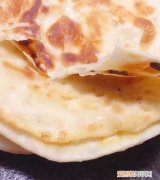 烫面油饼怎么做又软又好吃，烫面饼葱油饼怎么做又软又香