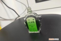 502条黏在手上怎么可以去除