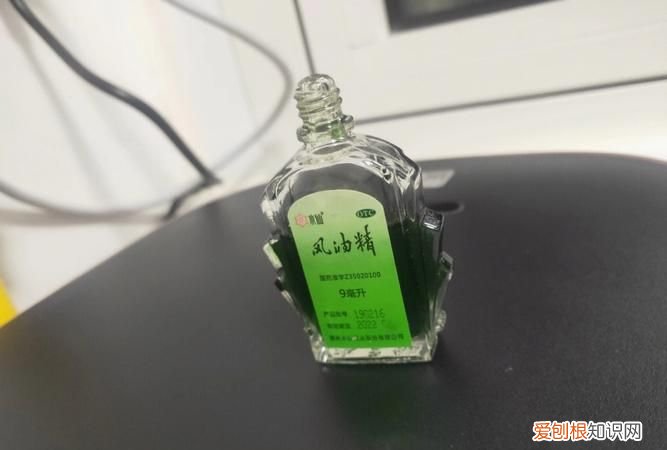 502条黏在手上怎么可以去除