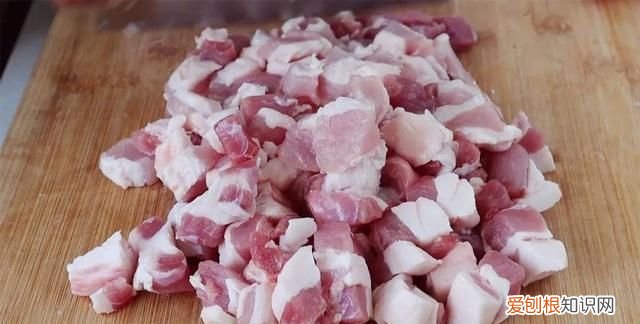 鲜肉小笼包馅怎样调好吃,鲜肉小笼包肉香味很浓也鲜