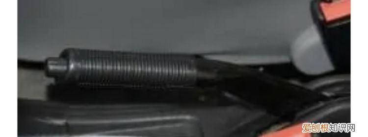 polo手刹松了怎么调紧图解