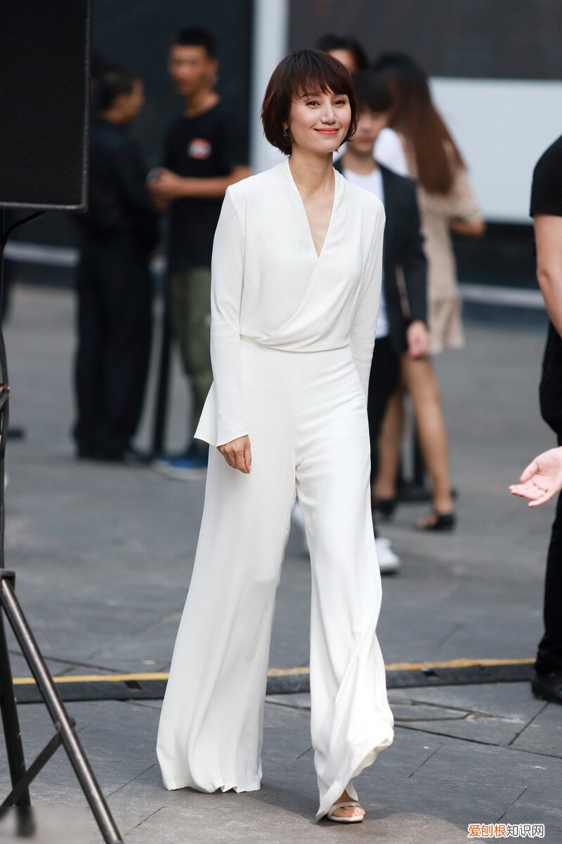 胖人如何搭配衣服显瘦(学会这些技巧想不瘦都难)